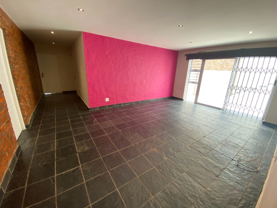 3 Bedroom Property for Sale in Reebok Western Cape